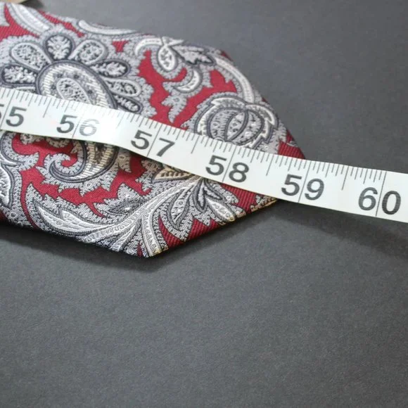 Jos. A. Bank Silk Tie NWT Signature Collection Red Paisley 3.5" Wide 59" Long - Picture 3 of 9